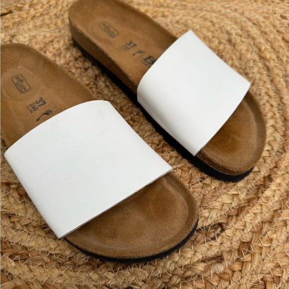 Betula by Birkenstock Sz 37 Women’s US 6 Slip On Sandals White - Picture 2 of 6